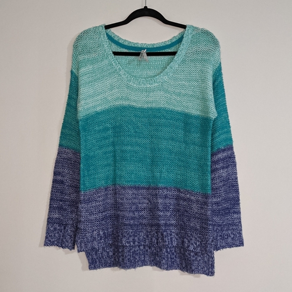 🌟Host Pick🌟 Cozy color block sweater - Picture 1 of 7